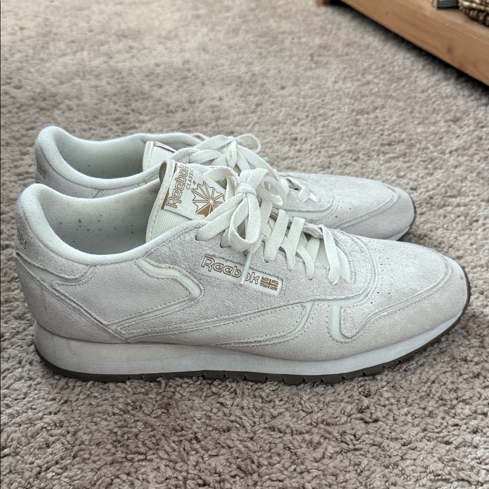 Reebok Men's Cream Sneakers